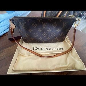 Louis Vuitton pouch
